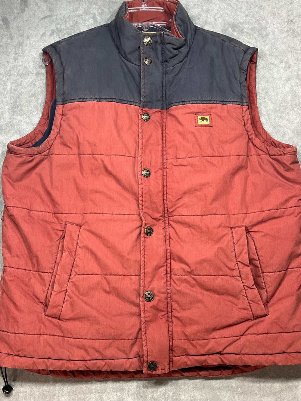 Buffalo Jackson Men’s L Puffer Vest Red Navy Outdoor Heritage
